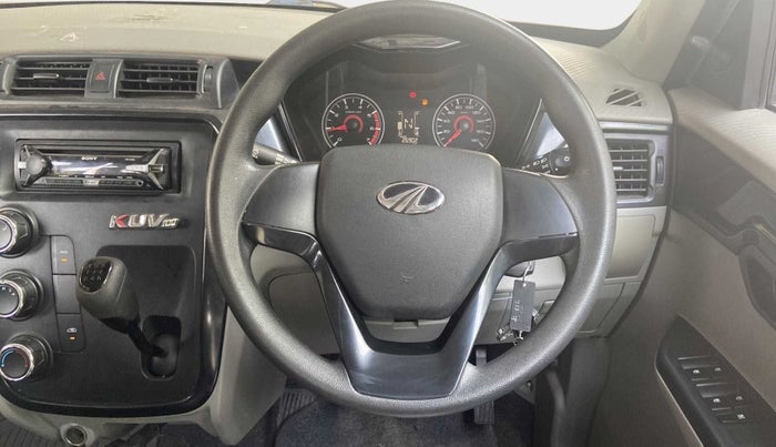 2016 Mahindra Kuv100 K4 6 STR, Petrol, Manual, 26,880 km, Steering Wheel Close Up