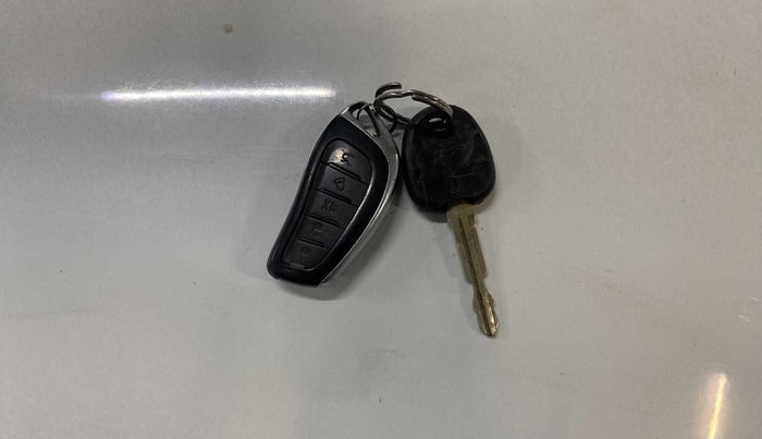 2013 Hyundai i10 MAGNA 1.2, Petrol, Manual, 42,971 km, Key Close Up