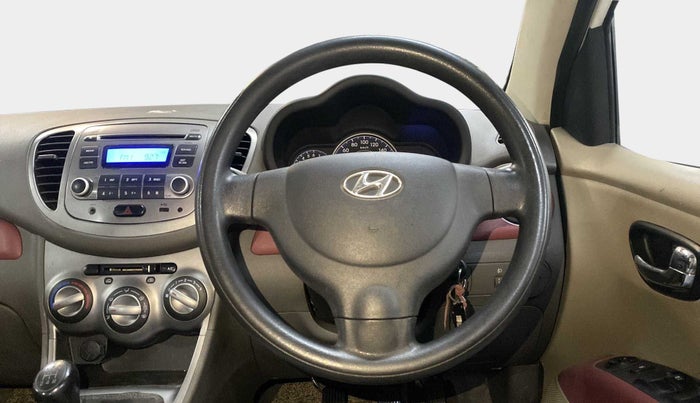 2013 Hyundai i10 MAGNA 1.2, Petrol, Manual, 42,971 km, Steering Wheel Close Up