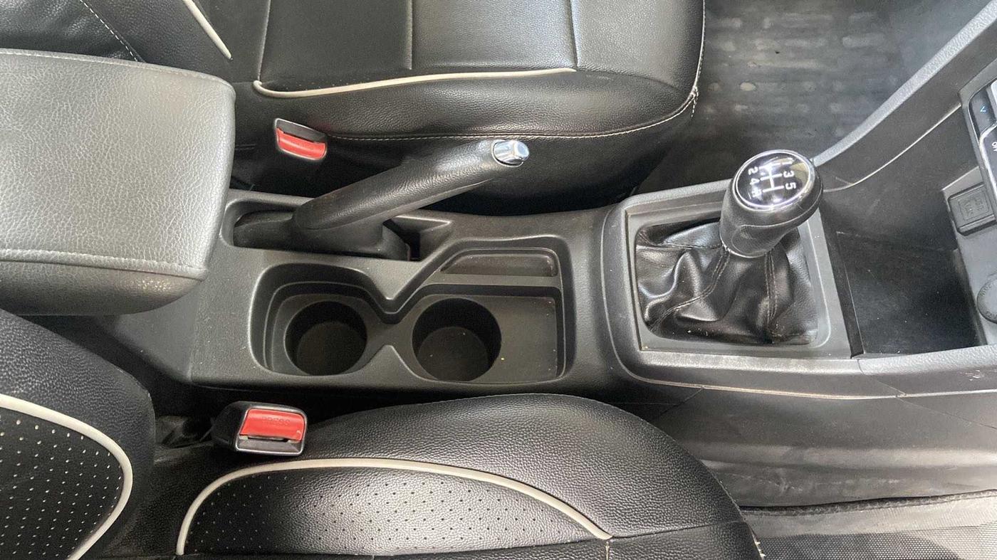 2017 Maruti Vitara Brezza ZDI PLUS DUAL TONE, Diesel, Manual, 90,391 km, Gear Lever