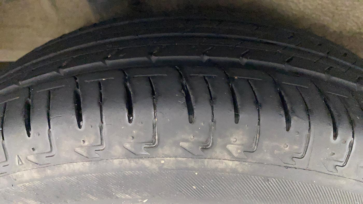 2021 Maruti IGNIS SIGMA 1.2, Petrol, Manual, 26,085 km, Right Rear Tyre Tread