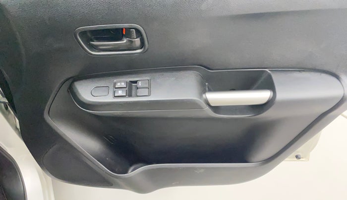 2021 Maruti IGNIS SIGMA 1.2, Petrol, Manual, 26,085 km, Driver Side Door Panels Control