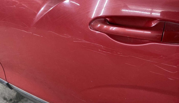 2019 Mahindra XUV300 W6 1.2 PETROL, Petrol, Manual, 44,569 km, Rear left door - Minor scratches