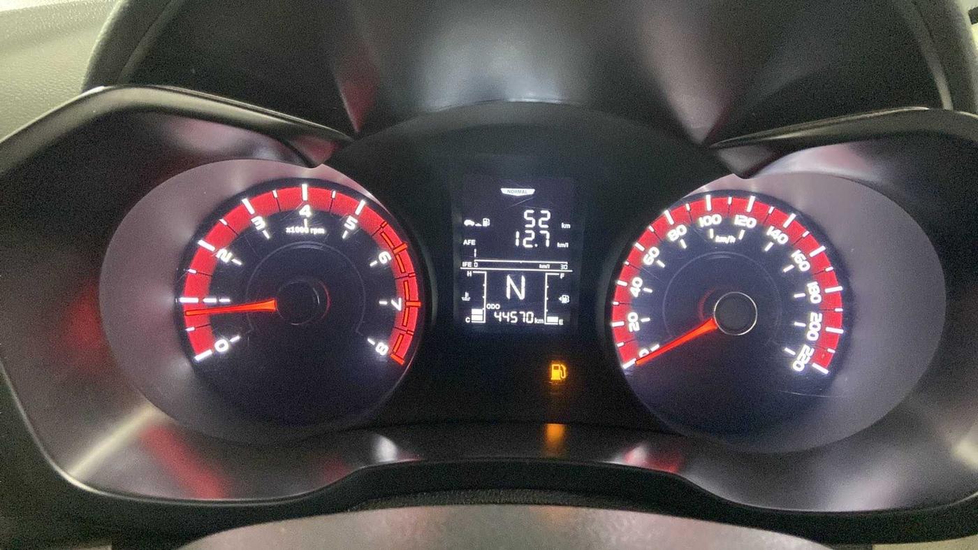 2019 Mahindra XUV300 W6 1.2 PETROL, Petrol, Manual, 44,569 km, Odometer Image
