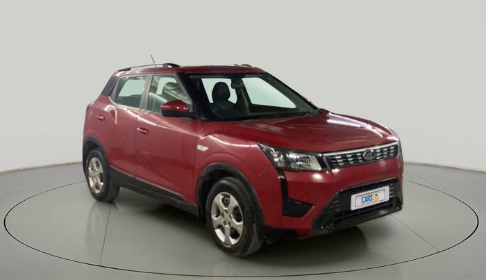 2019 Mahindra XUV300 W6 1.2 PETROL, Petrol, Manual, 44,569 km, Right Front Diagonal