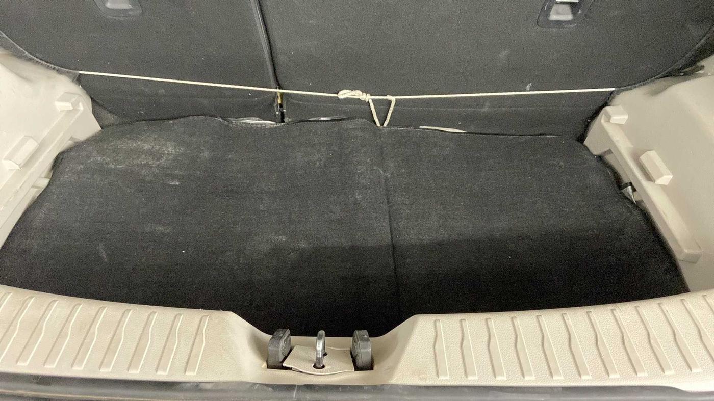 2019 Mahindra XUV300 W6 1.2 PETROL, Petrol, Manual, 44,569 km, Boot Inside