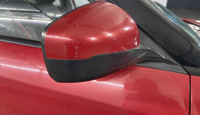 2019 Mahindra XUV300 W6 1.2 PETROL, Petrol, Manual, 44,569 km, Right rear-view mirror - Folding motor not working