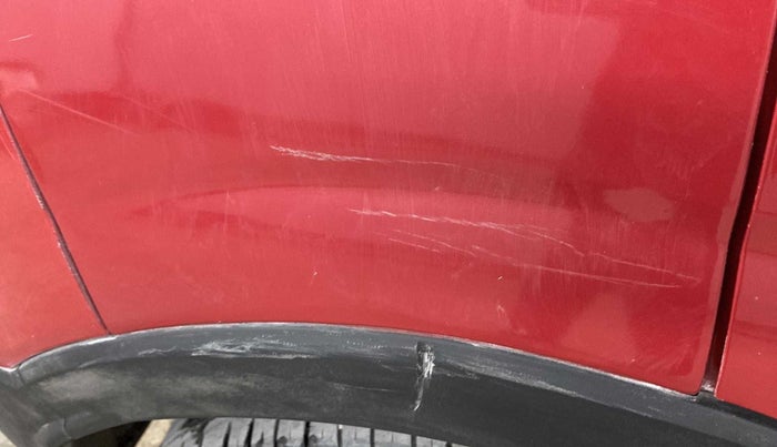 2019 Mahindra XUV300 W6 1.2 PETROL, Petrol, Manual, 44,569 km, Right quarter panel - Minor scratches