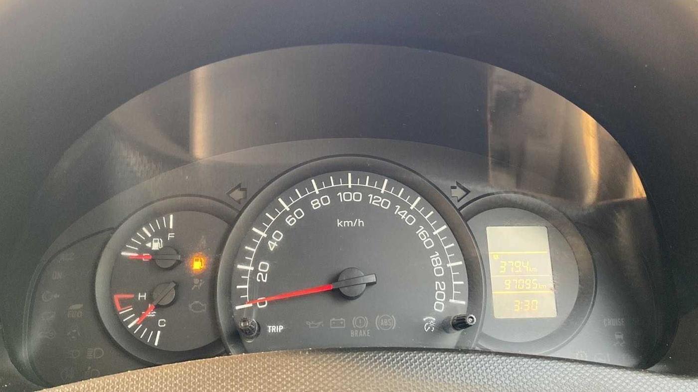 2016 Maruti Swift Dzire LXI (O), Petrol, Manual, 97,063 km, Odometer Image