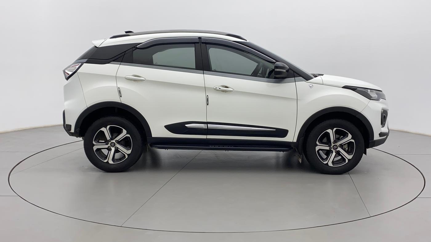 2022 Tata NEXON XZA PLUS PETROL, Petrol, Automatic, 30,473 km, Right Side View