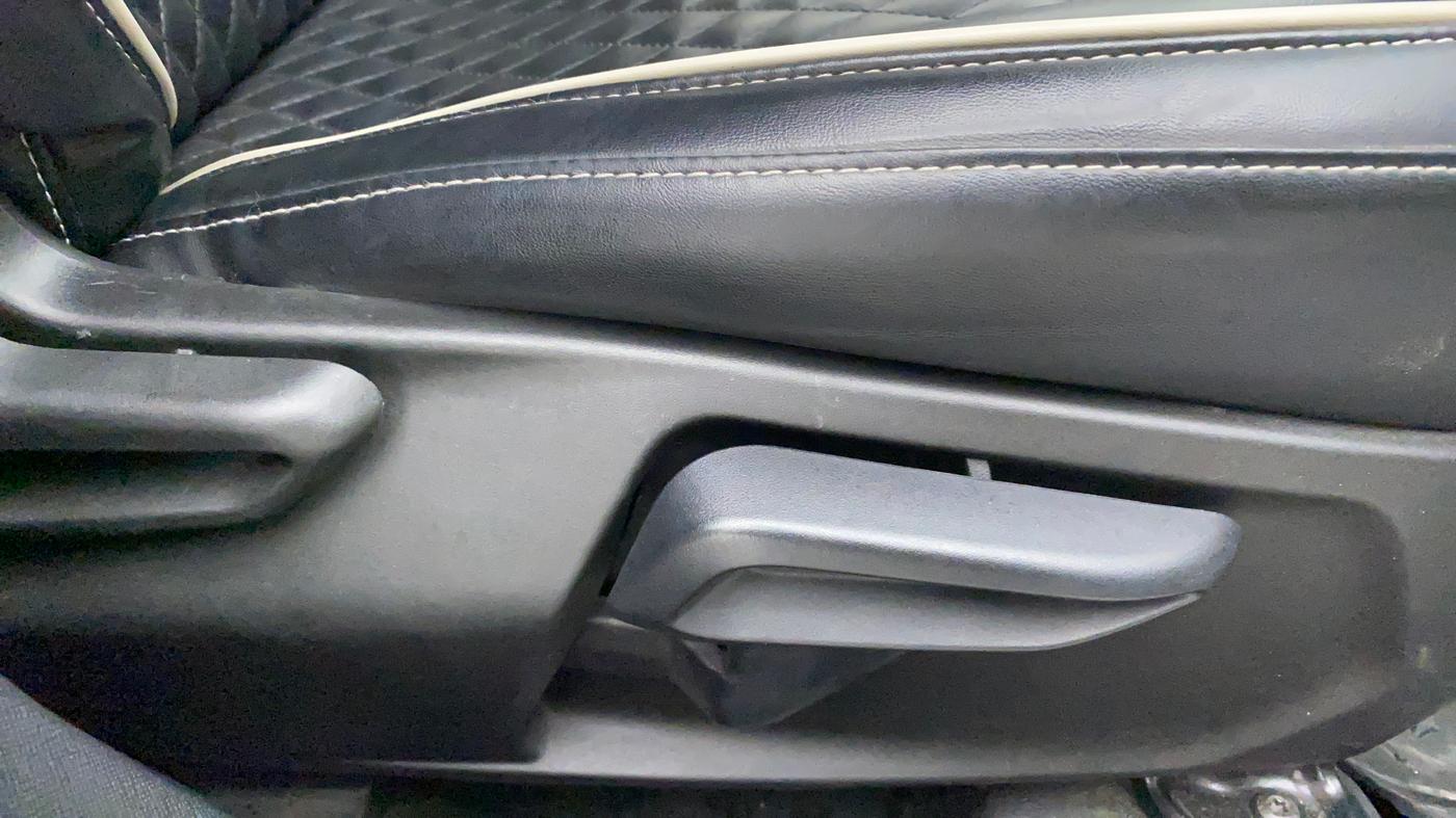 2022 Tata NEXON XZA PLUS PETROL, Petrol, Automatic, 30,473 km, Driver Side Adjustment Panel