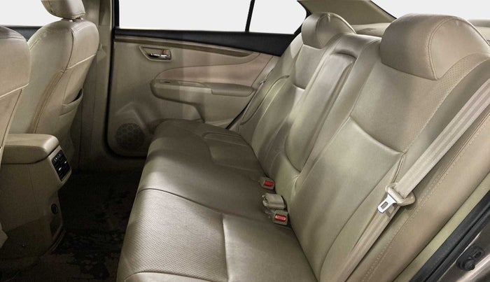 2018 Maruti Ciaz DELTA 1.5 SHVS MT PETROL, Petrol, Manual, 39,867 km, Right Side Rear Door Cabin