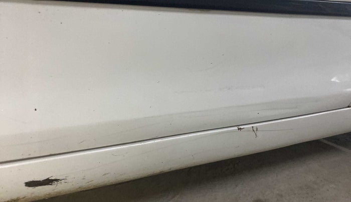 2015 Maruti Swift Dzire VDI ABS, Diesel, Manual, 74,487 km, Front passenger door - Slightly dented