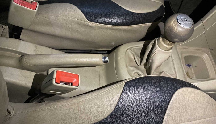 2015 Maruti Swift Dzire VDI ABS, Diesel, Manual, 74,487 km, Gear Lever
