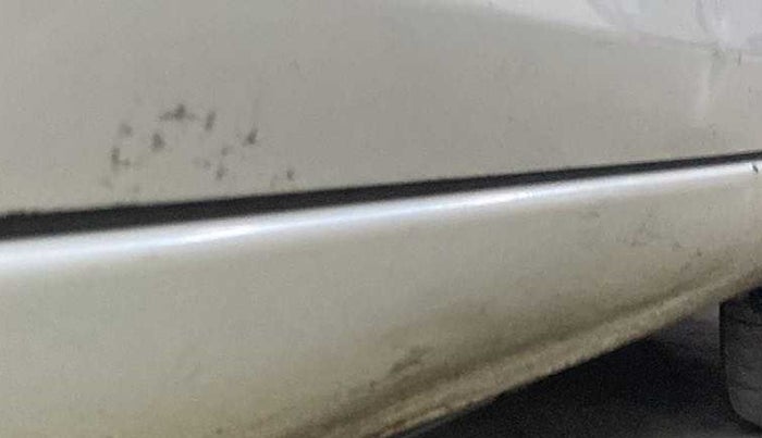 2015 Maruti Swift Dzire VDI ABS, Diesel, Manual, 74,487 km, Right running board - Slightly dented