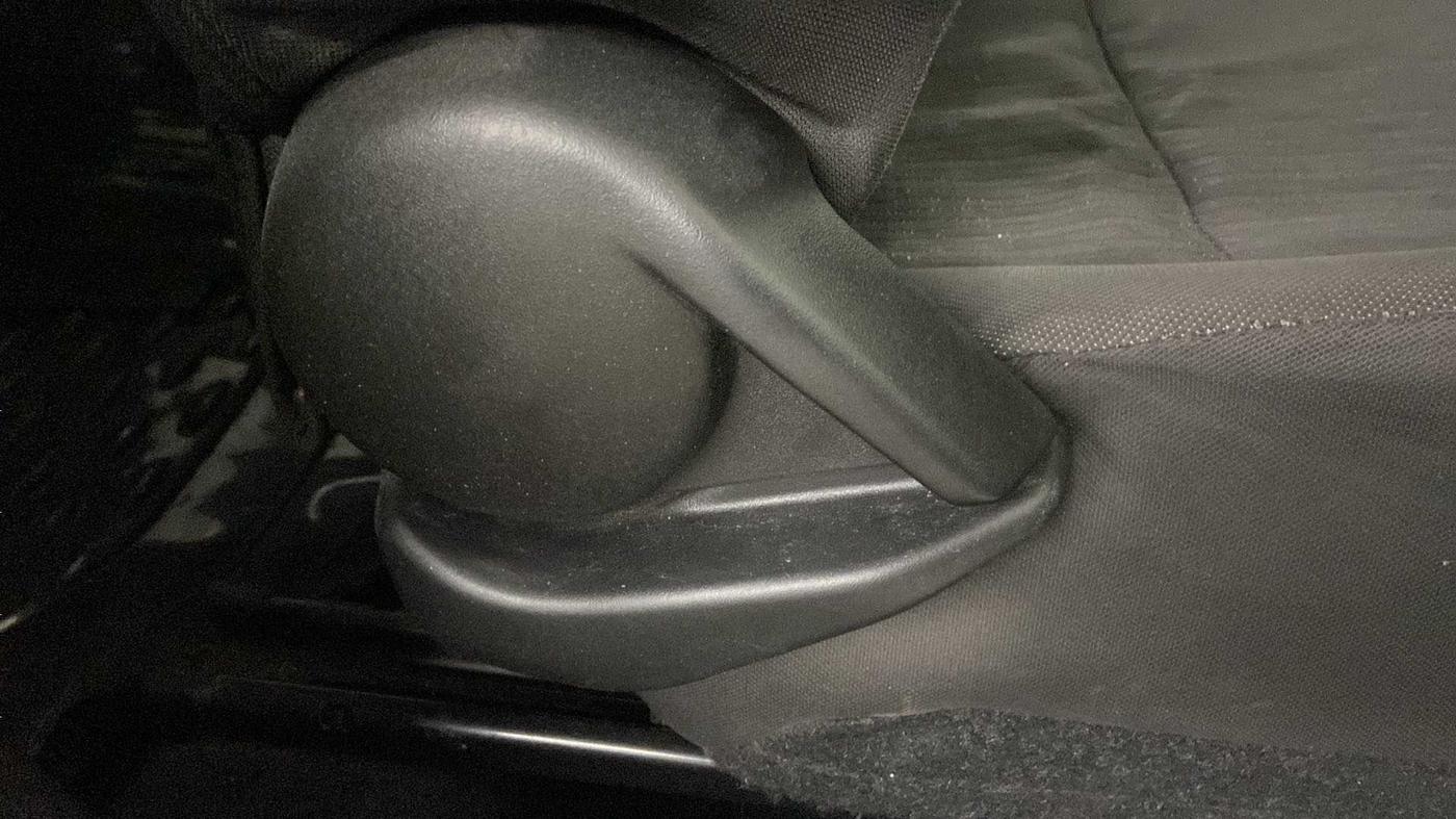 2016 Maruti Baleno DELTA PETROL 1.2, Petrol, Manual, 65,323 km, Driver Side Adjustment Panel