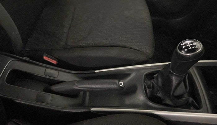 2016 Maruti Baleno DELTA PETROL 1.2, Petrol, Manual, 65,323 km, Gear Lever