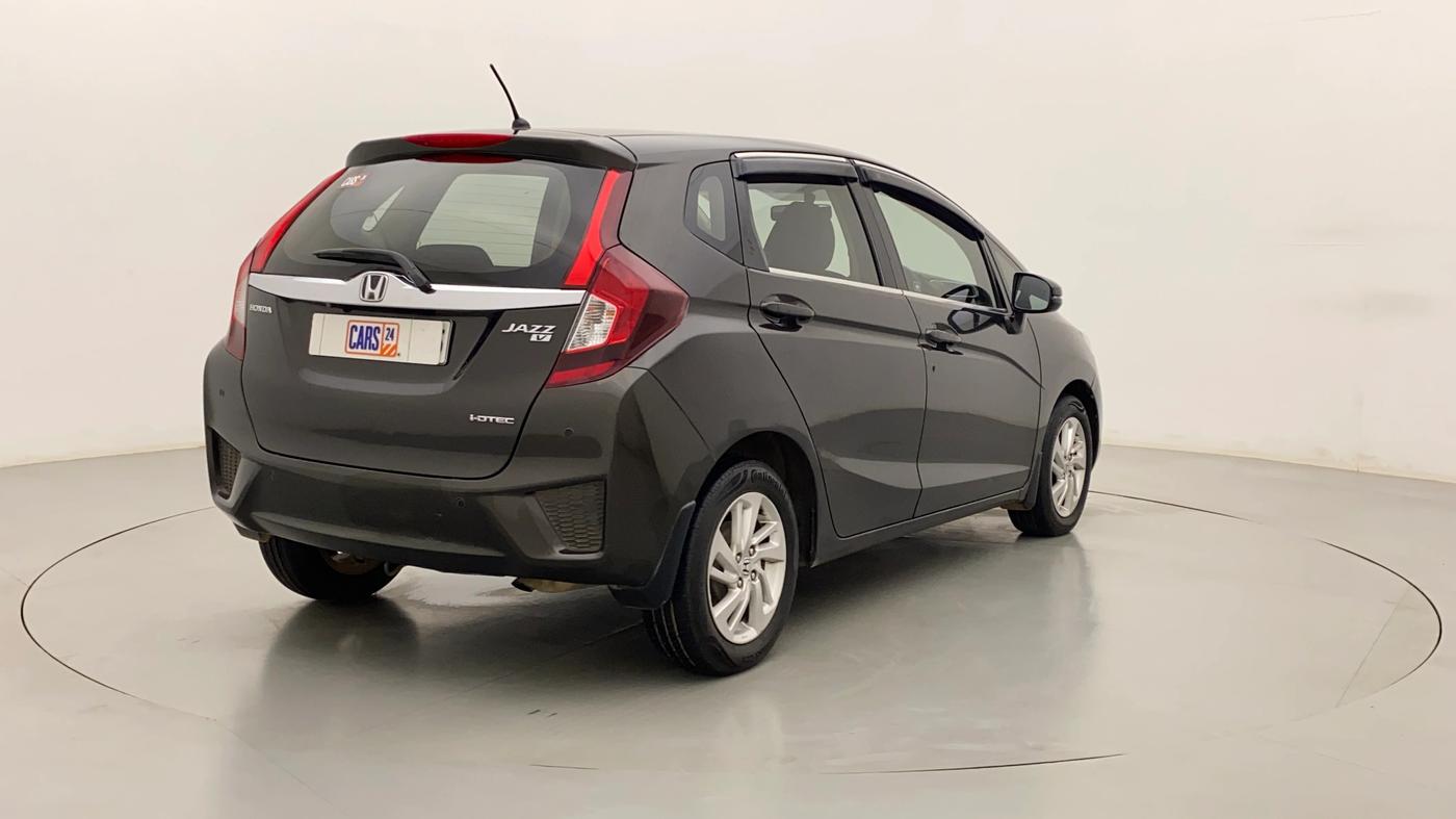 2017 Honda Jazz 1.5L I-DTEC V, Diesel, Manual, 1,05,697 km, Right Back Diagonal