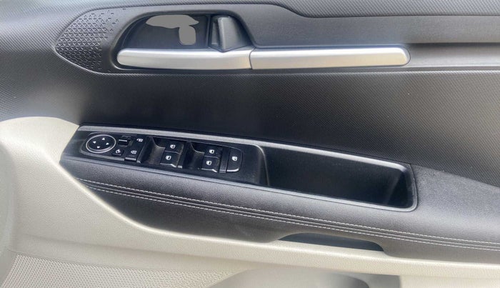 2023 KIA SONET HTX 1.5, Diesel, Manual, 15,856 km, Driver Side Door Panels Control