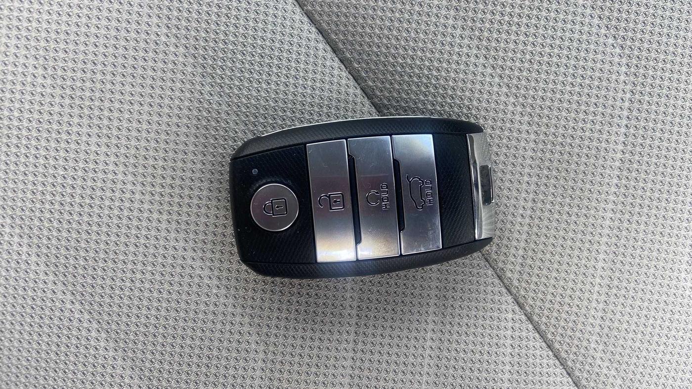 2023 KIA SONET HTX 1.5, Diesel, Manual, 15,856 km, Key Close Up