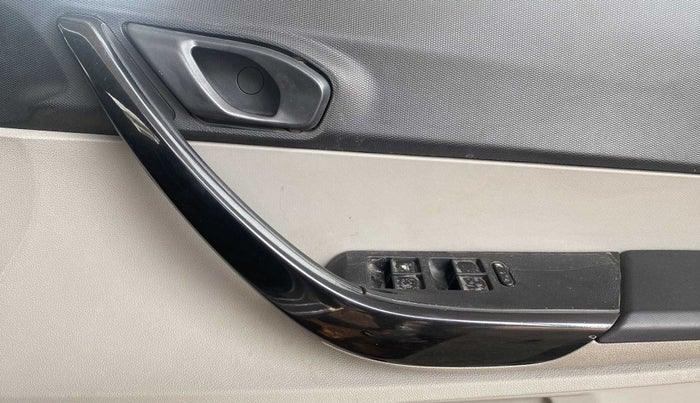 2018 Tata Tiago XTA PETROL, Petrol, Automatic, 14,763 km, Driver Side Door Panels Control