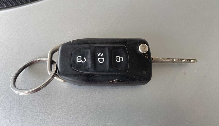 2018 Tata Tiago XTA PETROL, Petrol, Automatic, 14,763 km, Key Close Up