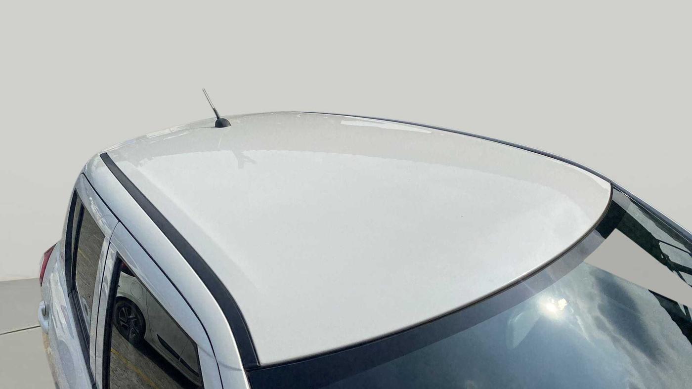 2017 Maruti Swift LXI (O), Petrol, Manual, 8,266 km, Roof