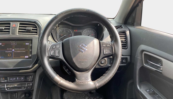 2017 Maruti Vitara Brezza ZDI PLUS DUAL TONE, Diesel, Manual, 87,977 km, Steering Wheel Close Up