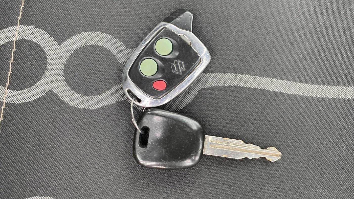 2015 Maruti Alto 800 LXI, Petrol, Manual, 44,112 km, Key Close Up