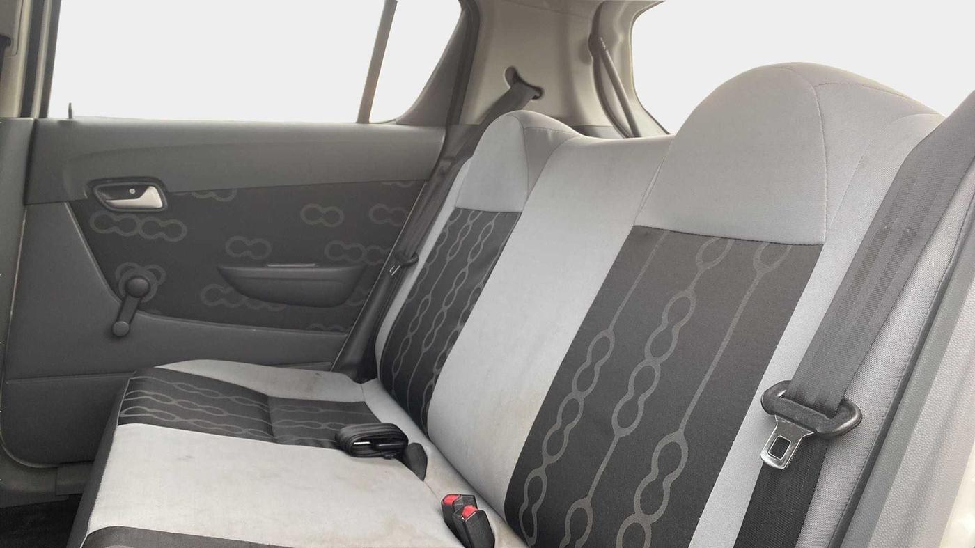 2015 Maruti Alto 800 LXI, Petrol, Manual, 44,112 km, Right Side Rear Door Cabin