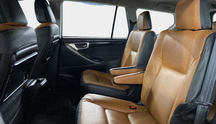 2018 Toyota Innova Crysta 2.4 VX 7 STR, Diesel, Manual, 29,238 km, Right Side Rear Door Cabin
