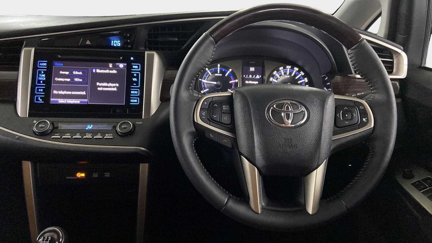 2018 Toyota Innova Crysta 2.4 VX 7 STR, Diesel, Manual, 29,238 km, Steering Wheel Close Up