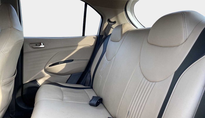 2018 Hyundai NEW SANTRO MAGNA CNG, CNG, Manual, 71,968 km, Right Side Rear Door Cabin