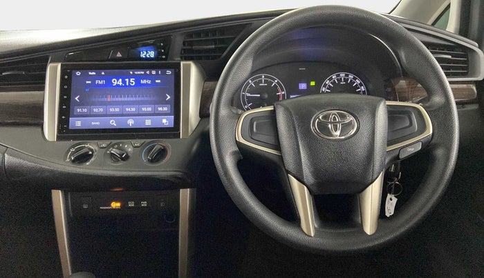 2017 Toyota Innova Crysta 2.4 GX AT 7 STR, Diesel, Automatic, 53,056 km, Steering Wheel Close Up