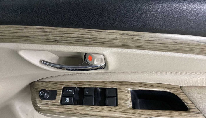 2018 Maruti Ciaz DELTA 1.5 SHVS MT PETROL, Petrol, Manual, 48,963 km, Driver Side Door Panels Control