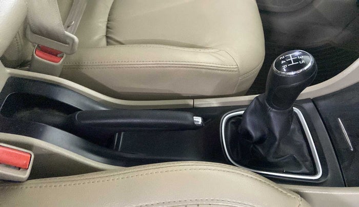 2018 Maruti Ciaz DELTA 1.5 SHVS MT PETROL, Petrol, Manual, 48,963 km, Gear Lever