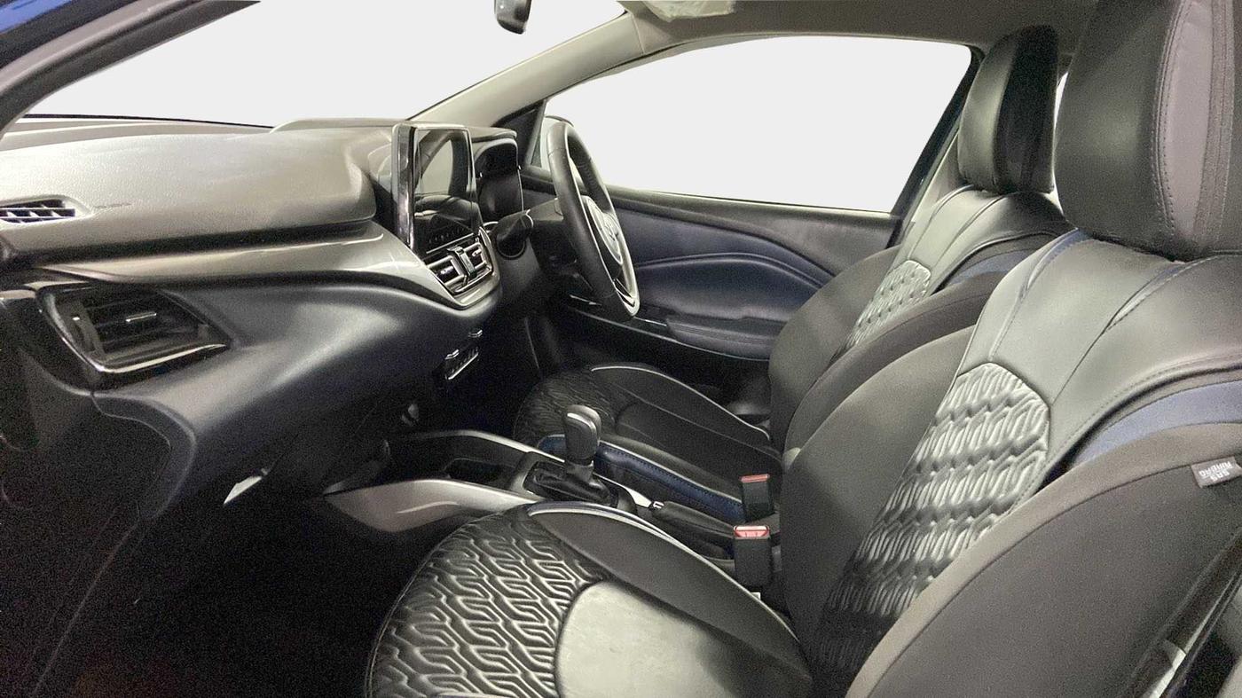 2022 Maruti Baleno ALPHA 1.2 AGS, Petrol, Automatic, 5,606 km, Right Side Front Door Cabin