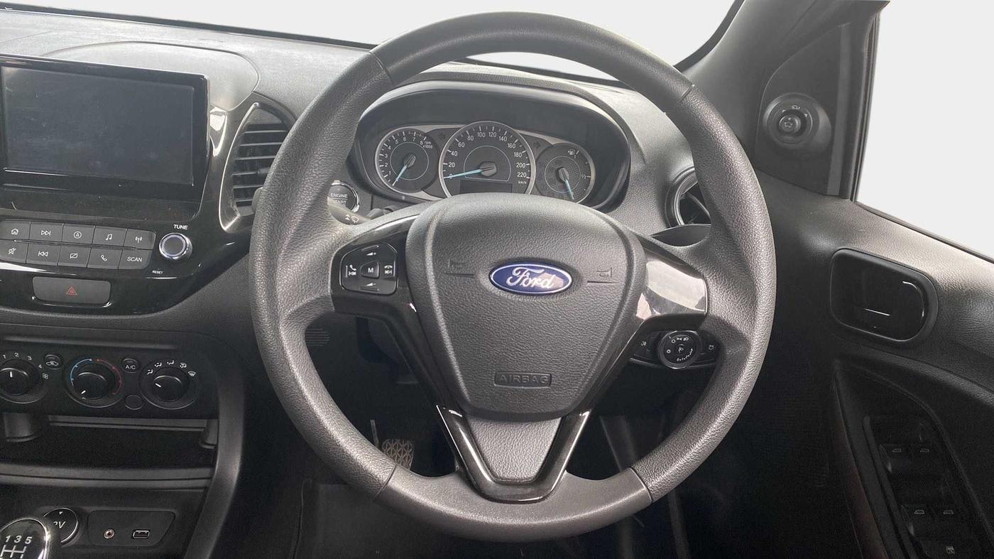 2020 Ford FREESTYLE TITANIUM 1.2 PETROL, Petrol, Manual, 14,765 km, Steering Wheel Close Up