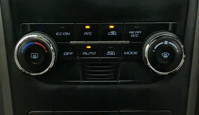 2016 Mahindra XUV500 W8, Diesel, Manual, 69,864 km, Automatic Climate Control