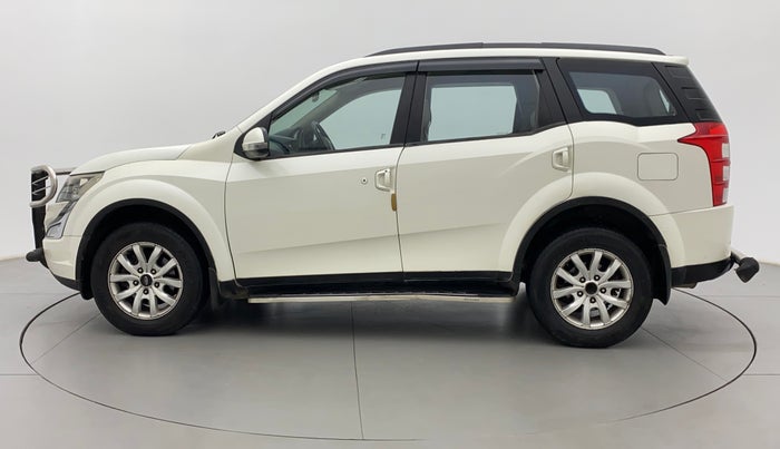 2016 Mahindra XUV500 W8, Diesel, Manual, 69,864 km, Left Side