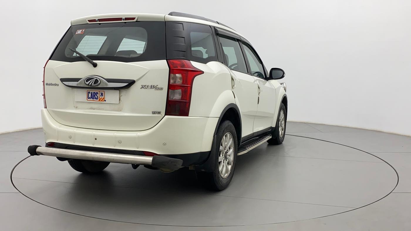 2016 Mahindra XUV500 W8, Diesel, Manual, 69,864 km, Right Back Diagonal