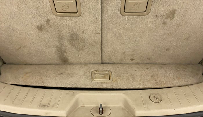 2016 Mahindra XUV500 W8, Diesel, Manual, 69,864 km, Boot Inside