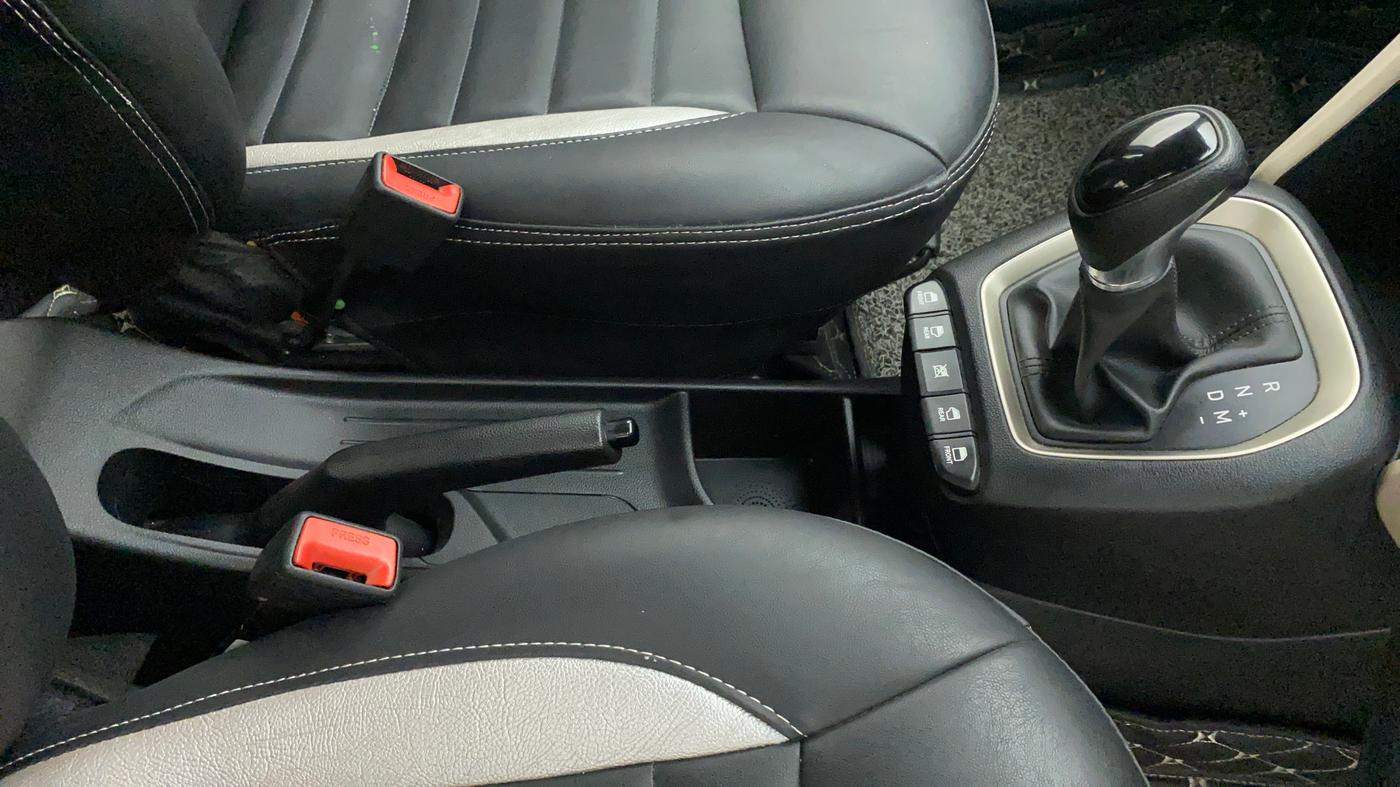 2021 Hyundai NEW SANTRO SPORTZ AMT, Petrol, Automatic, 29,870 km, Gear Lever