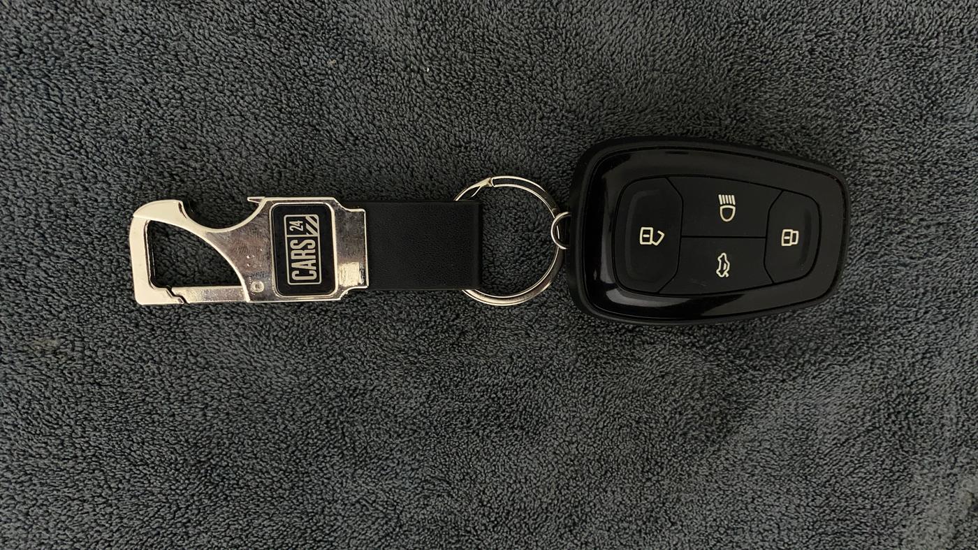 2020 Tata ALTROZ XT PETROL, Petrol, Manual, 20,328 km, Key Close Up
