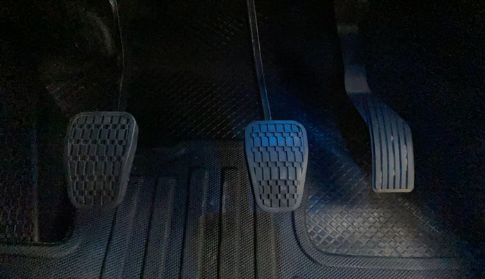 2020 Tata ALTROZ XT PETROL, Petrol, Manual, 20,328 km, Pedals