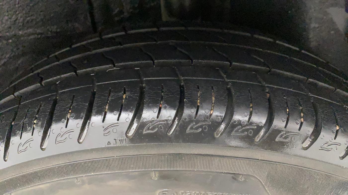 2020 Tata ALTROZ XT PETROL, Petrol, Manual, 20,328 km, Left Rear Tyre Tread