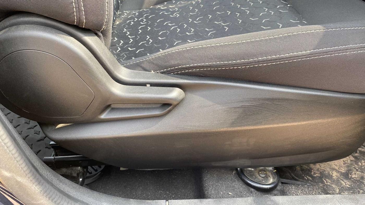 2022 Tata Tiago XT CNG, CNG, Manual, 29,424 km, Driver Side Adjustment Panel