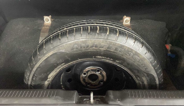 2018 Maruti Swift VXI, CNG, Manual, 52,376 km, Boot Inside