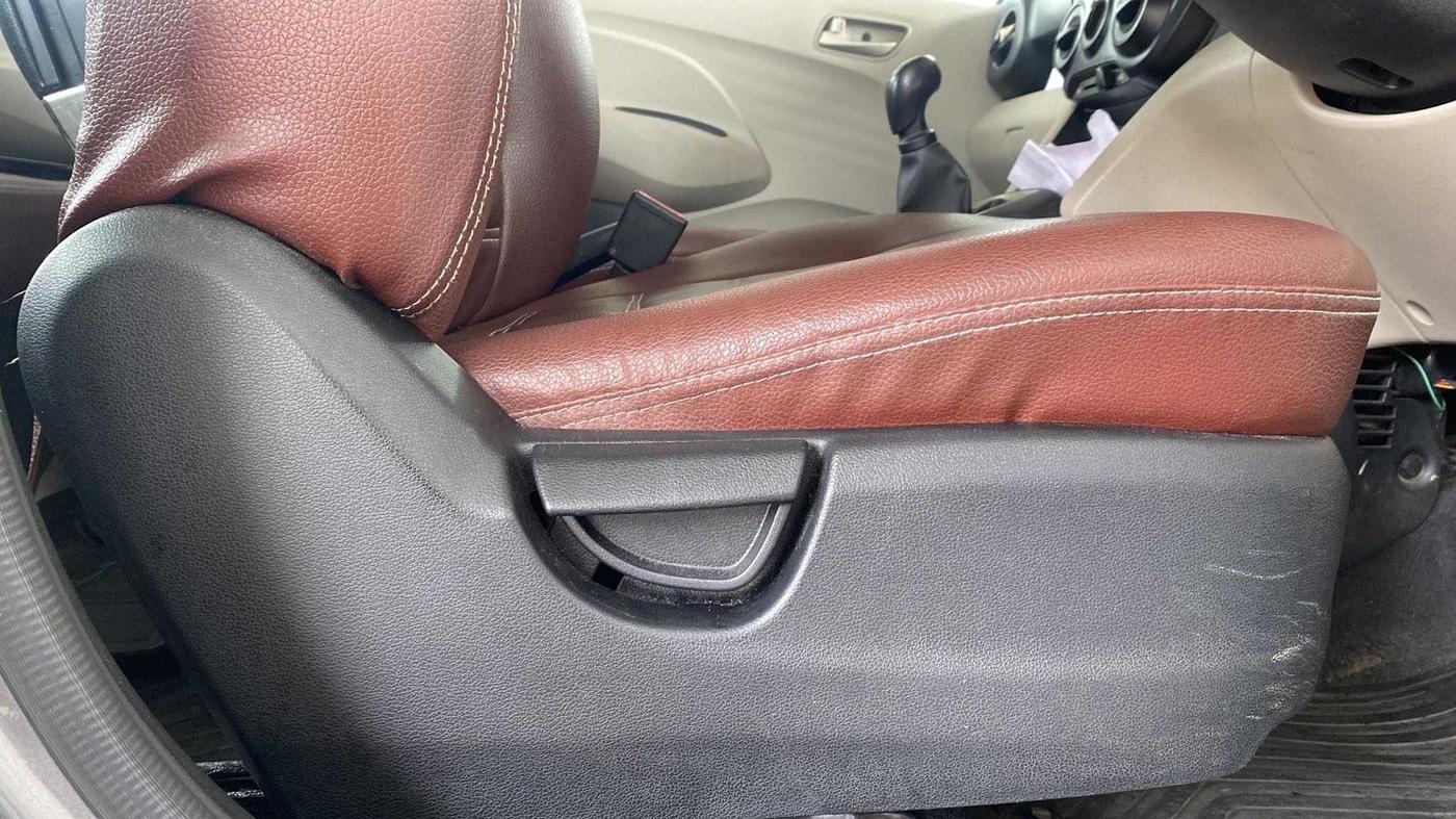 2019 Hyundai NEW SANTRO MAGNA, Petrol, Manual, 65,308 km, Driver Side Adjustment Panel