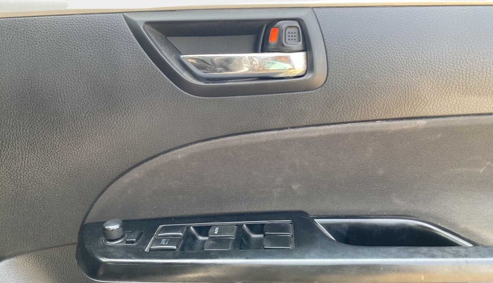 2016 Maruti Swift VXI, Petrol, Manual, 40,568 km, Driver Side Door Panels Control